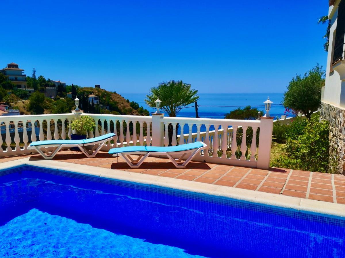 House In A Cove Villa